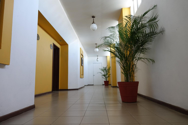 Others 3, Hotel America, Colima
