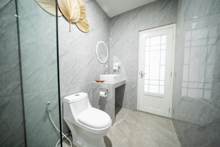 Bathroom 4, Ayodhya Villa Jogja, Sleman
