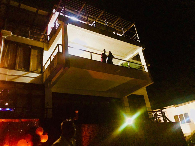 Others 5, Bacolet Retreat