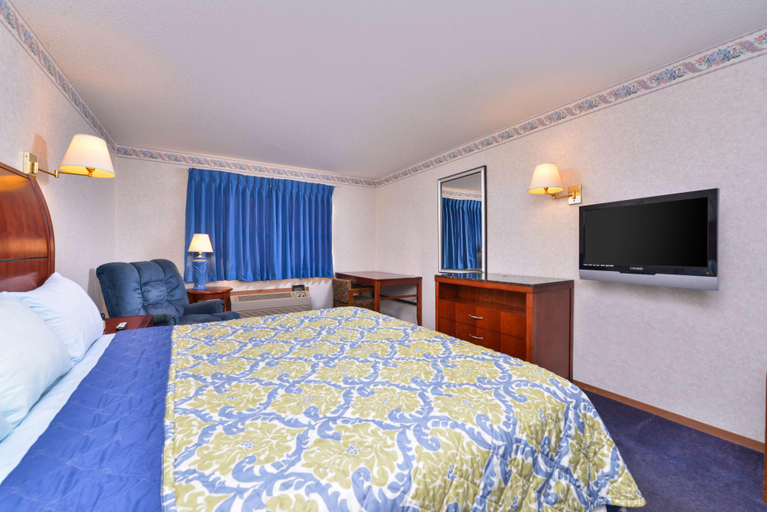 Bedroom 3, Americas Best Value Inn Decatur, Adams