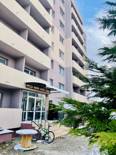Others 2, Hostel 29, Stolichna