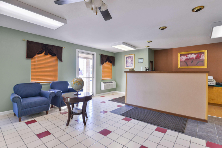 Public Area 2, Americas Best Value Inn Decatur, Adams