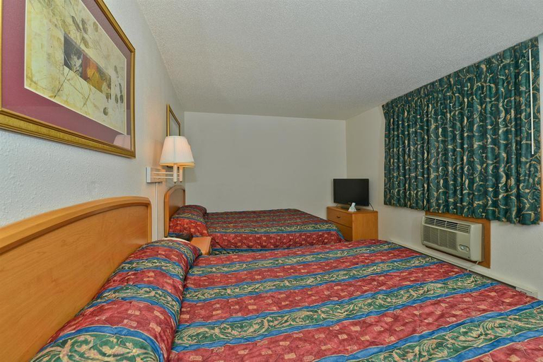 Bedroom 4, Americas Best Value Inn & Suites Bismarck, Burleigh