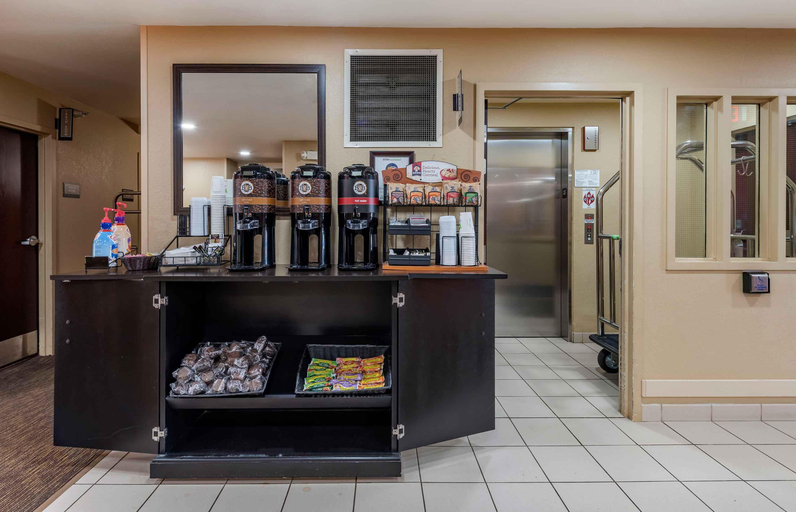 Food & Drinks 5, Extended Stay America - Rochester - North, Olmsted