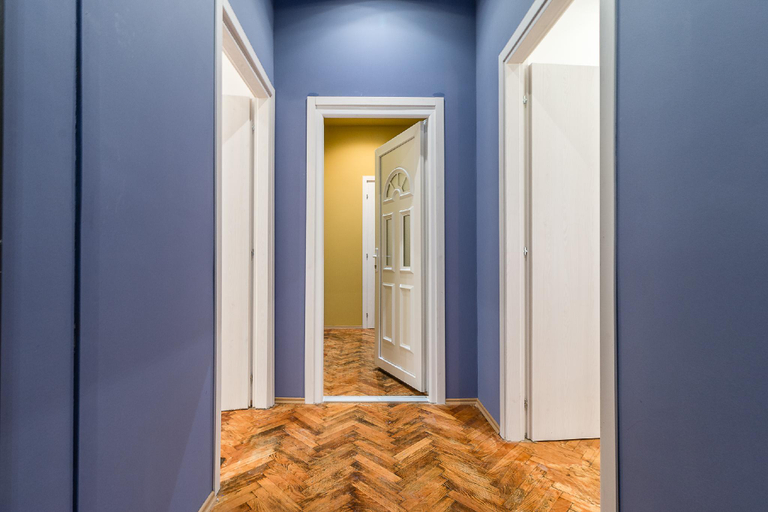 Others 4, Tram apartment for 4 guests, Trieste