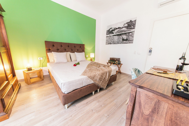 Others 2, Demithos Rooms, La Spezia