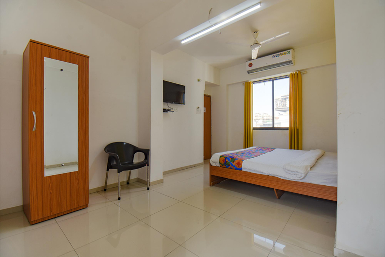 Bedroom 2, FabHotel Aakiyo - Nr. Balewadi -Chatrapati Shivaji Stadium, Pune