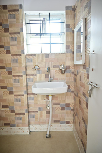 Bathroom 2, Sernity Suites, Bangalore