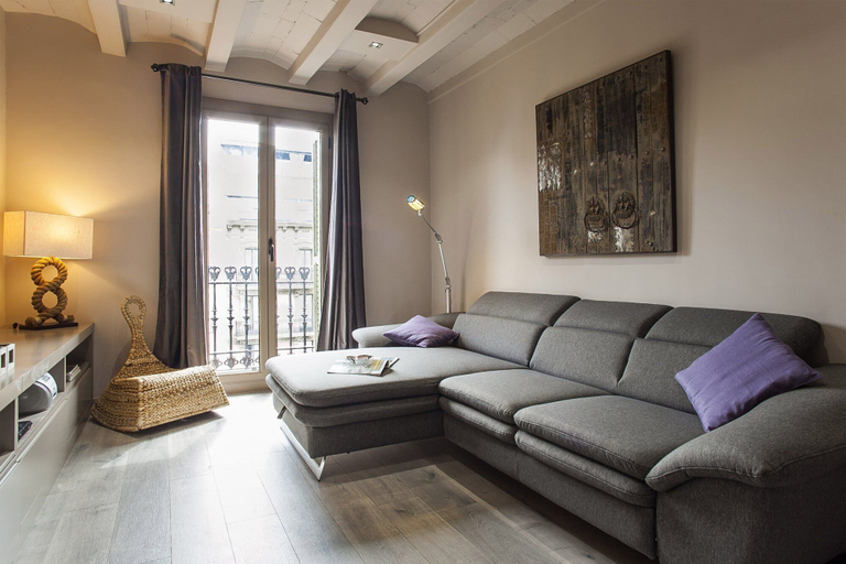 Interior 3, Elegant Eixample Apartment Nicely Decorated, Barcelona