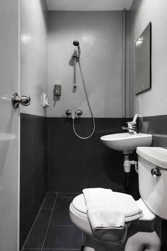 bathroom 21