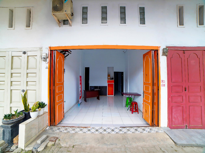 Others 3, OYO 91220 Infinite Residence, Medan