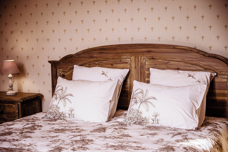 Bedroom 5, Château de la Grange Moreau, Sarthe