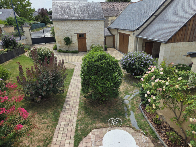 Exterior 2, AU PIED DU LAVOIR, Maine-et-Loire