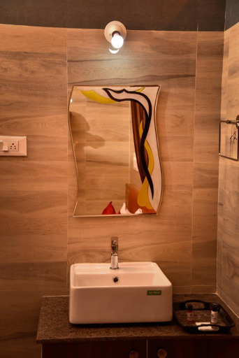 Bathroom 4, Sree Varada International, Uttara Kannada