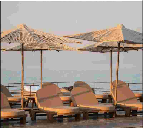 Others 4, Colombos Beachfront, South Aegean