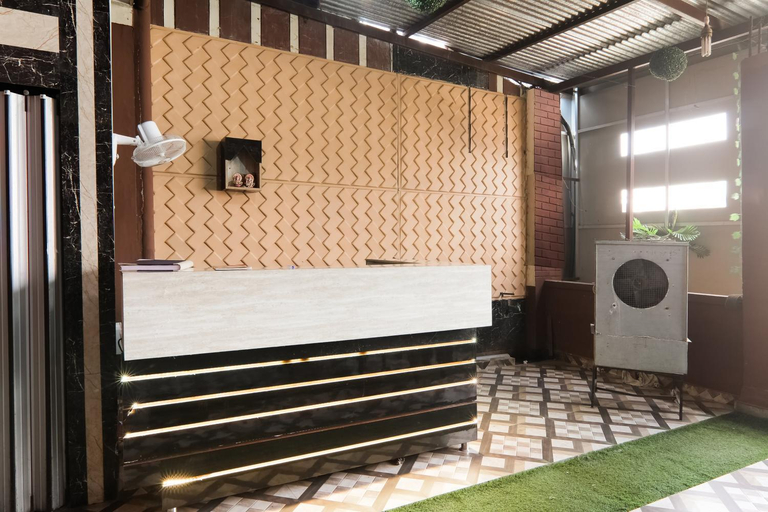 Public Area 5, Hotel O Samrat, Kanpur Nagar
