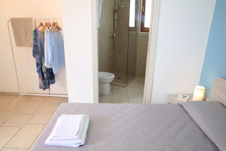 Others 3, Corte Rondine B&B, Lecce