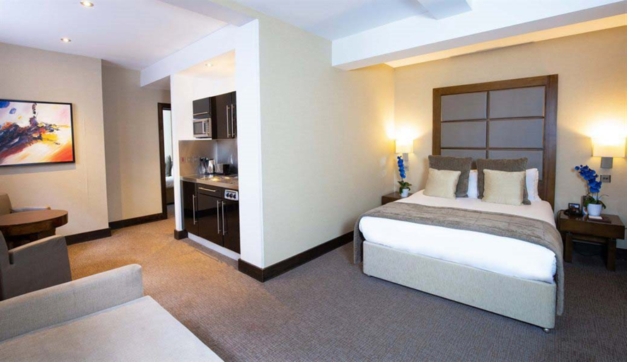 Bedroom 3, Wellington Hotel by Blue Orchid, London