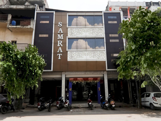 Others 3, Hotel O Samrat, Kanpur Nagar