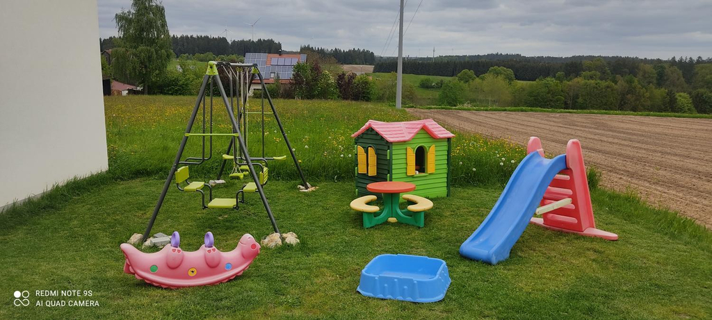 Others 5, Durchreisestop mit Kinder am außergewohnlichen Spitzboden mit Autobetten und Bad ,Kuche im Souterain, Neumarkt in der Oberpfalz