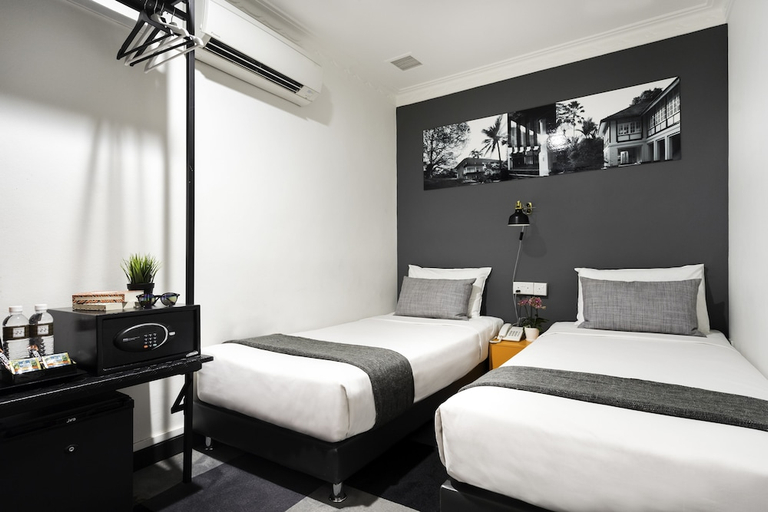 bedroom 16