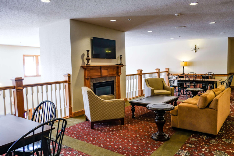 Public Area 2, Best Western Plus Dutch Haus Inn and Suites, Mahoning