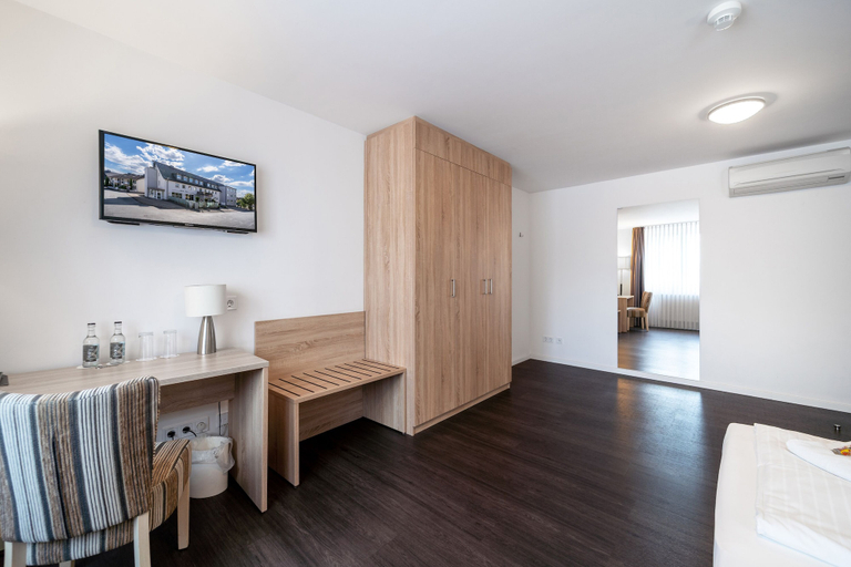 Room 3, Bella Fino Hotel & Suites, Bielefeld