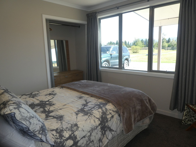 Room 4, Our Twizel Weekender, Mackenzie