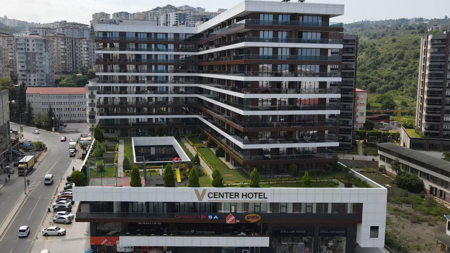 Exterior & Views