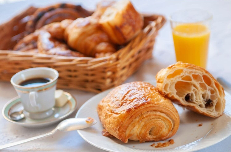 Breakfast area, Chez Christophe Pauillac, Gironde