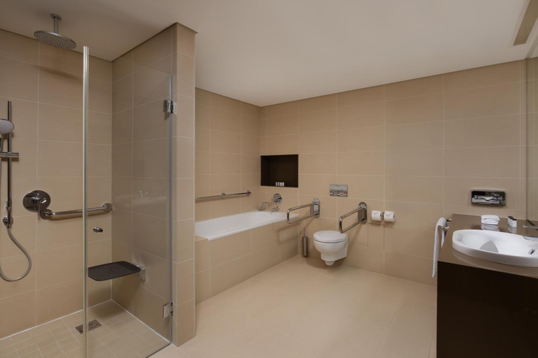 Bathroom 4, Sheraton Palace Hotel Moscow, Northern