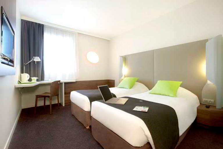 Bedroom 3, Campanile Nantes Centre St Jacques, Loire-Atlantique