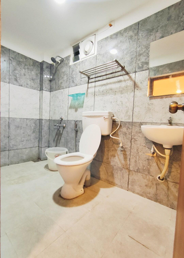 Others 4, Crown Hotel, Tiruvannamalai