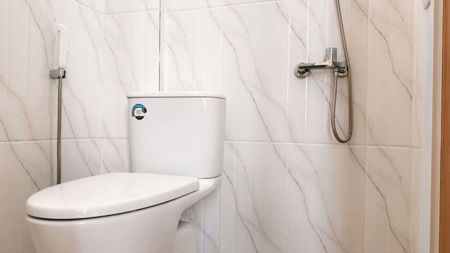 Bathroom 5, CIKOMI KOSTEL Syariah By Hans Management, Bandar Lampung