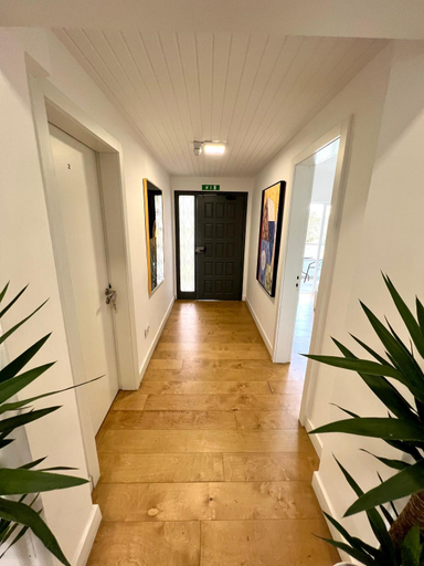 Others 2, Oieras Beach Suite 2 - Large double room with En-suite bathroom and Balcony, Oeiras