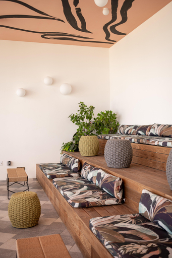 Public Area, Hotel Indigo GRAND CAYMAN