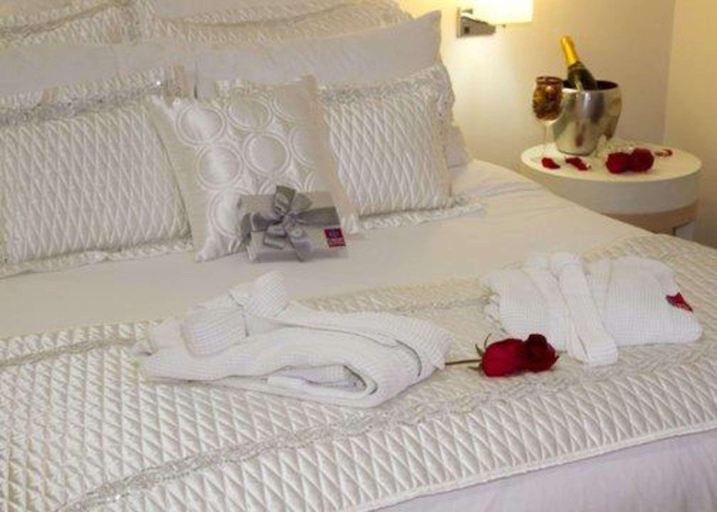 Bedroom 3, Comfort Suites Londrina, Londrina