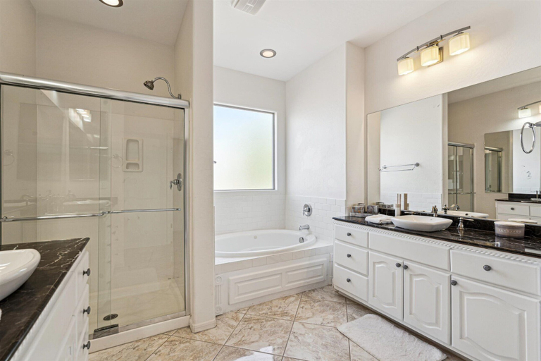 Interior 4, Pinnacle Breeze-private Backyard-mins to Six Flags, Maricopa