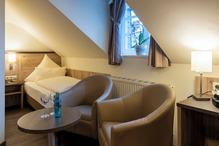 Bedroom 3, Hotel Ratskeller Schwarzenberg, Erzgebirgskreis