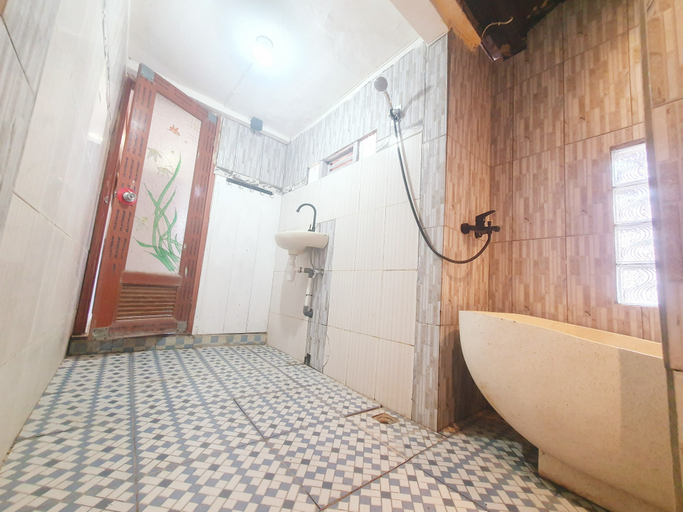 Bathroom 5, Gana Bali Guest House, Gianyar