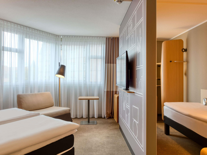 Bedroom 3, ibis Nuernberg City am Plaerrer, Nürnberg