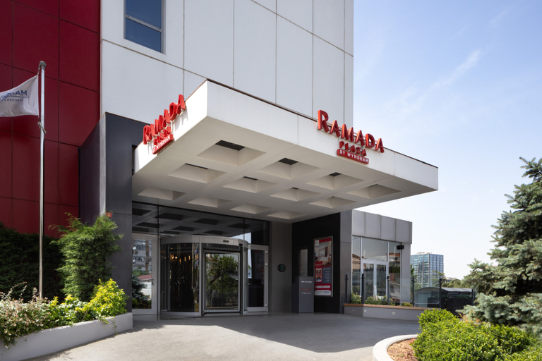 Exterior & Views 2, Ramada Plaza By Wyndham Istanbul Ataköy, Bakırköy