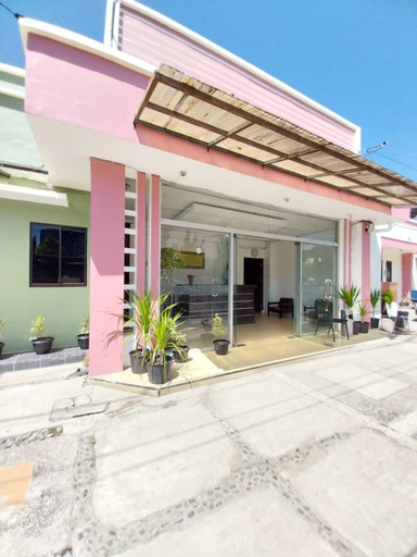 Public Area, Cherry Rose Homestay, Medan