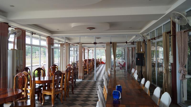 Food & Drinks 4, The Grand Riverside Hotel, Vangvieng