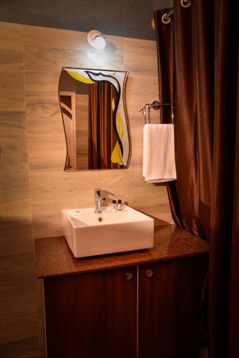 Bathroom 2, Sree Varada International, Uttara Kannada