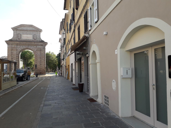 Others 5, Corso95 SrL, Ancona