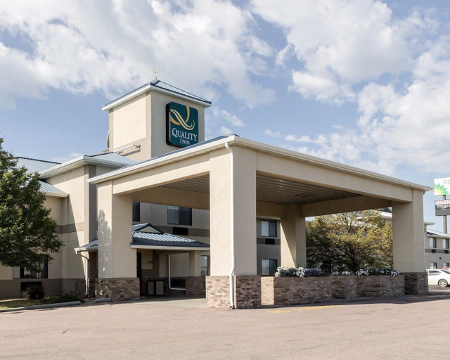 Exterior & Views 1, Quality Inn Brandon, Minnehaha