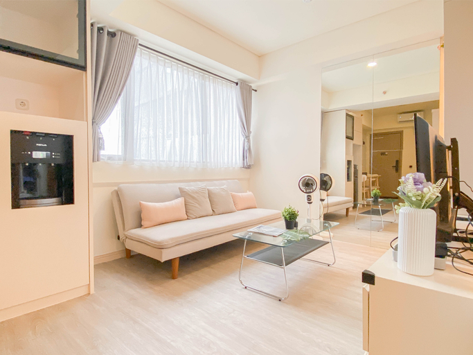 Others 2, Modern White Accent 2BR Apartment Meikarta By Travelio, Cikarang
