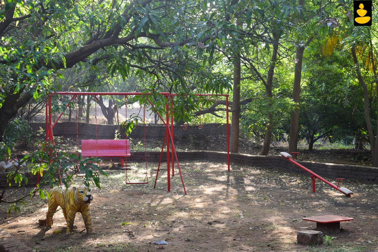 Others 2, 3BHK Riverside Stay Reflektions by LivingStone, Raigarh