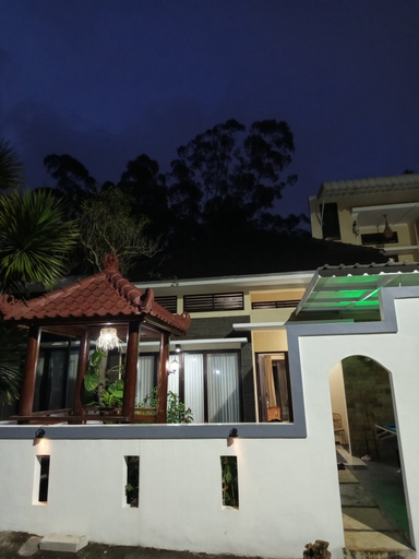 Exterior 3, Villa Bungas Kusuma Pinus M92, Malang